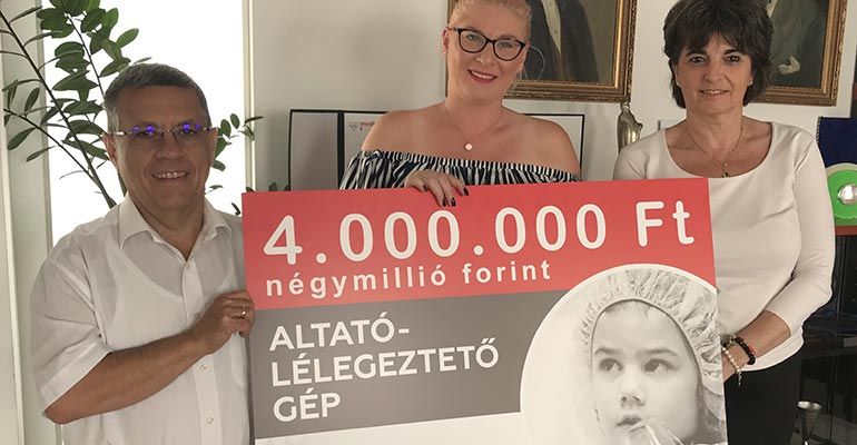 Életmentő altató-lélegeztető gép beszerzéséhez kapott 4 millió Ft-os támogatást a Heim Pál Gyermekkórház